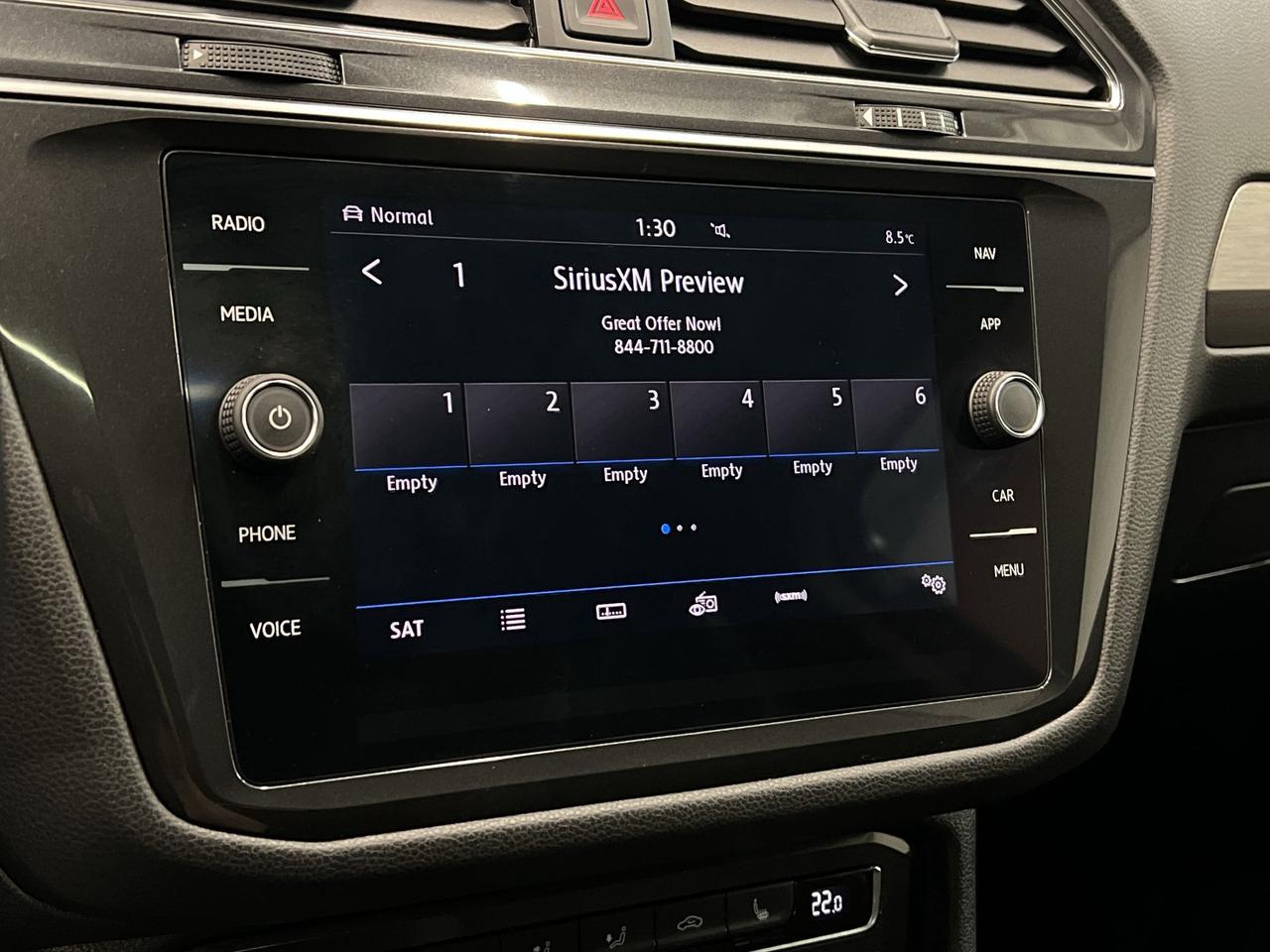 2018 Volkswagen Tiguan COMFORTLINE AWD | HTD LEATHER |PANO ROOF | CARPLAY Photo