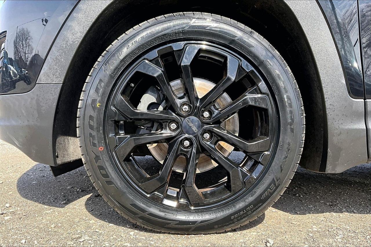 2020 GMC Terrain SLT Elevation | Pro Grade Pkg | Sunroof | AWD Photo