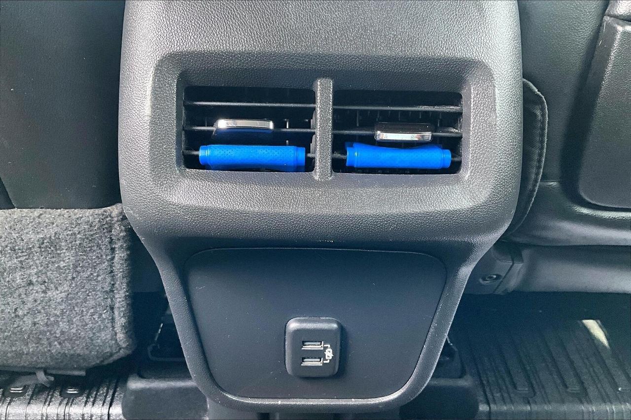 2020 GMC Terrain SLT Elevation | Pro Grade Pkg | Sunroof | AWD Photo