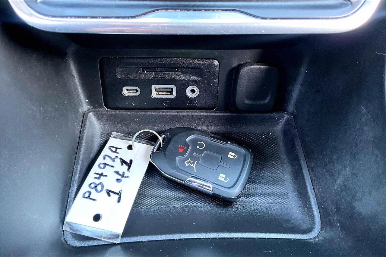 2020 GMC Terrain SLT Elevation | Pro Grade Pkg | Sunroof | AWD Photo