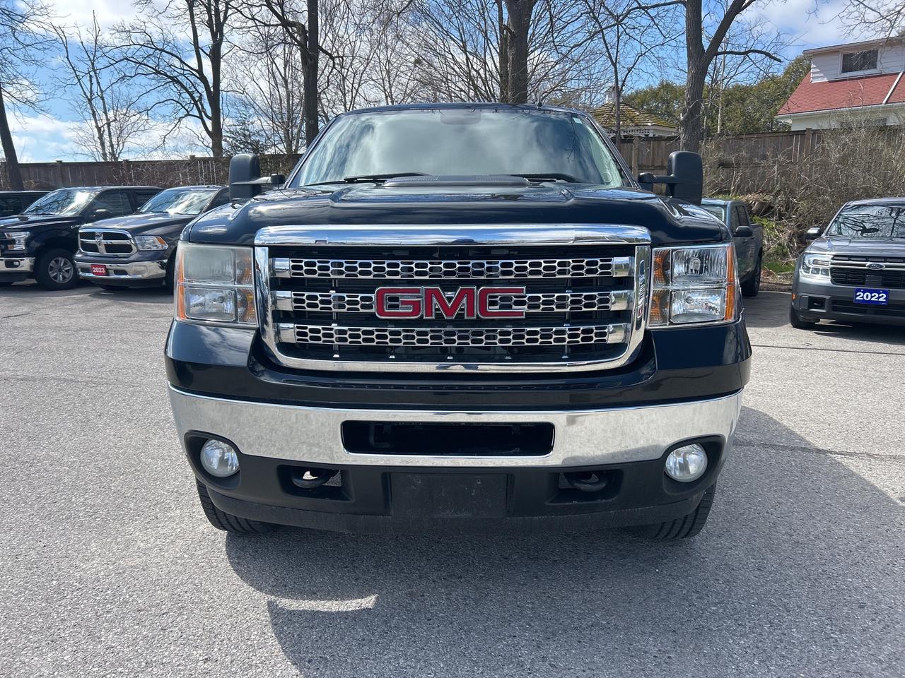 2014 GMC Sierra 2500 HD SLT, HEATED LEATHER, SUNROOF, CLEAN CARFAX! - Photo #9