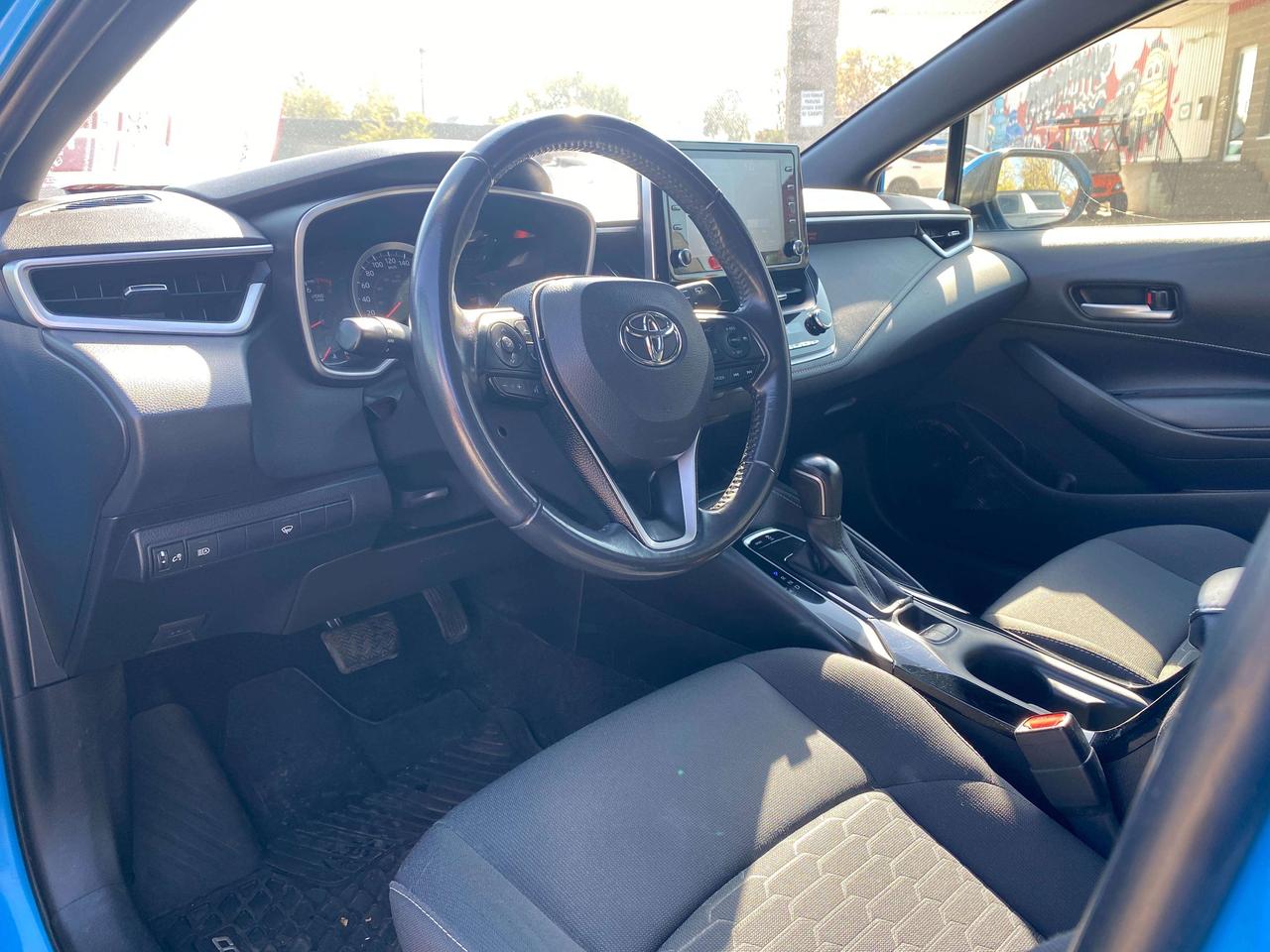 2021 Toyota Corolla AUTO, CLEAN CARFAX, BACK UP CAMERA, HEATED SEATS! Photo