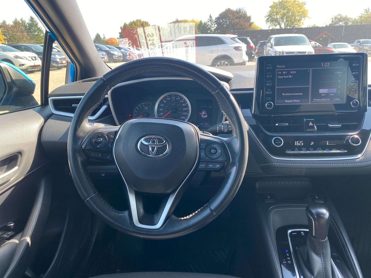 2021 Toyota Corolla AUTO, CLEAN CARFAX, BACK UP CAMERA, HEATED SEATS! Photo