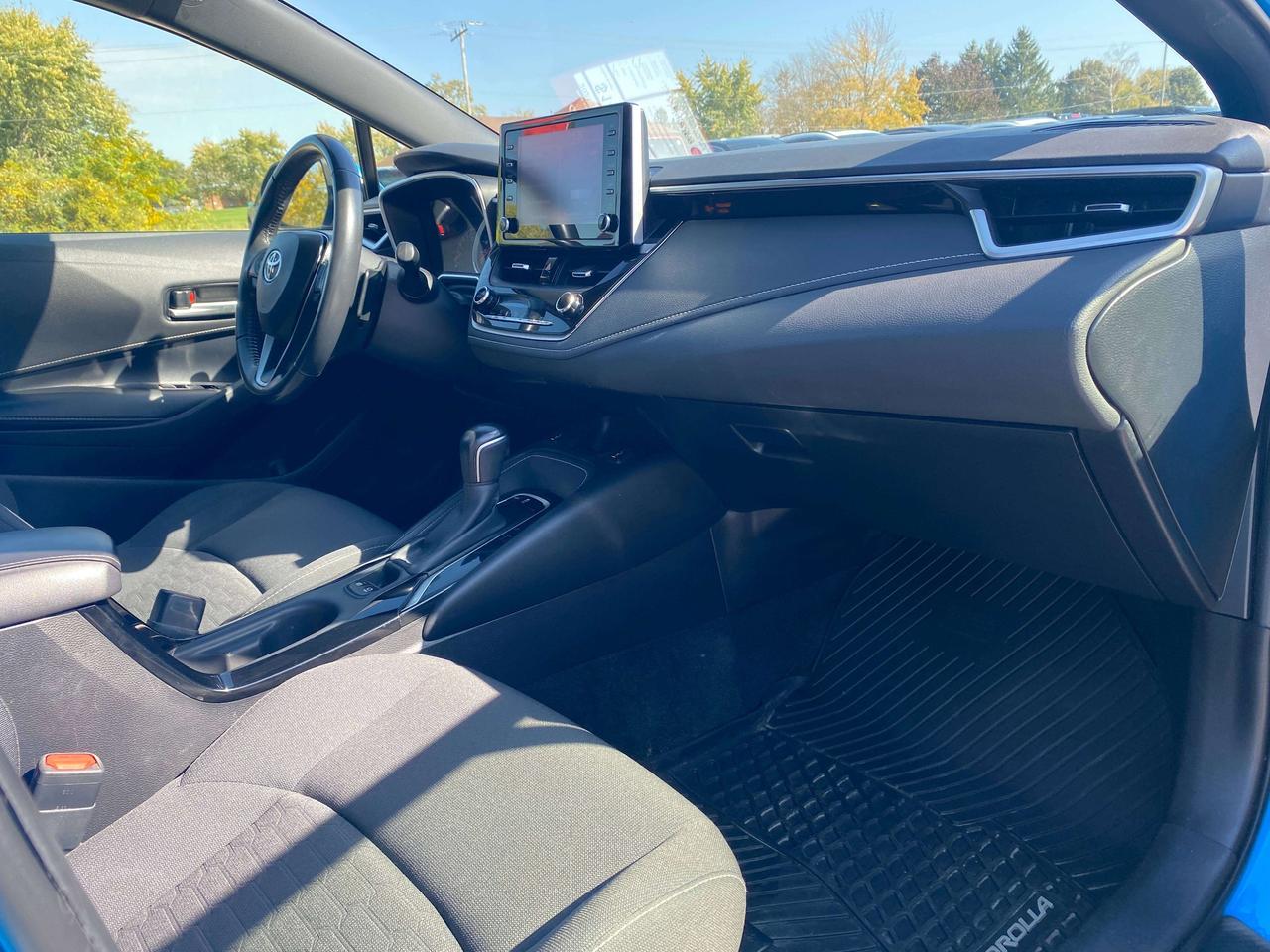 2021 Toyota Corolla AUTO, CLEAN CARFAX, BACK UP CAMERA, HEATED SEATS! - Photo #25