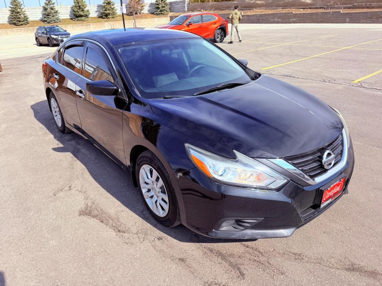 2017 Nissan Altima 4dr Sedan I4 CVT 2.5 Photo