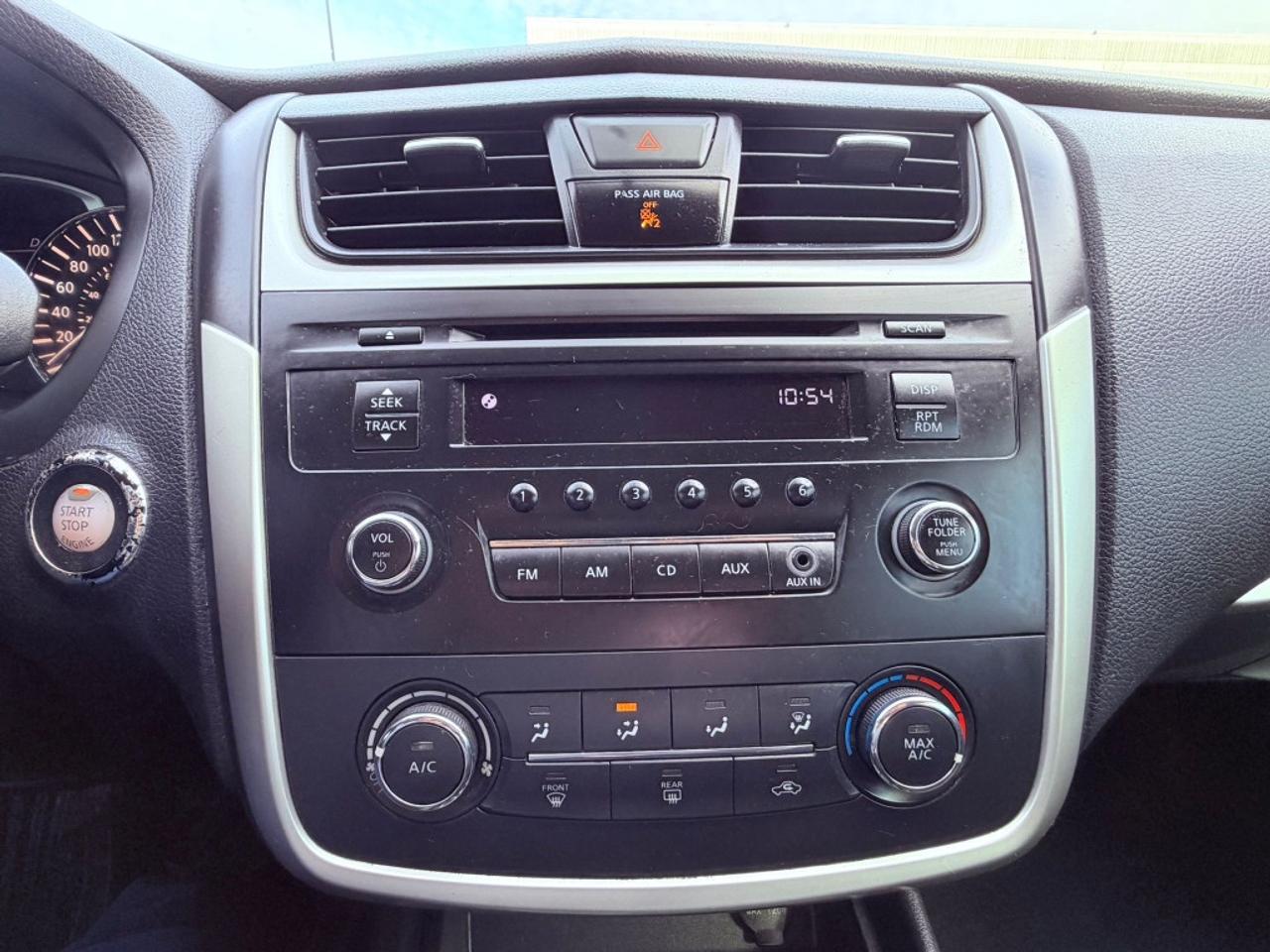 2017 Nissan Altima 4dr Sedan I4 CVT 2.5 Photo