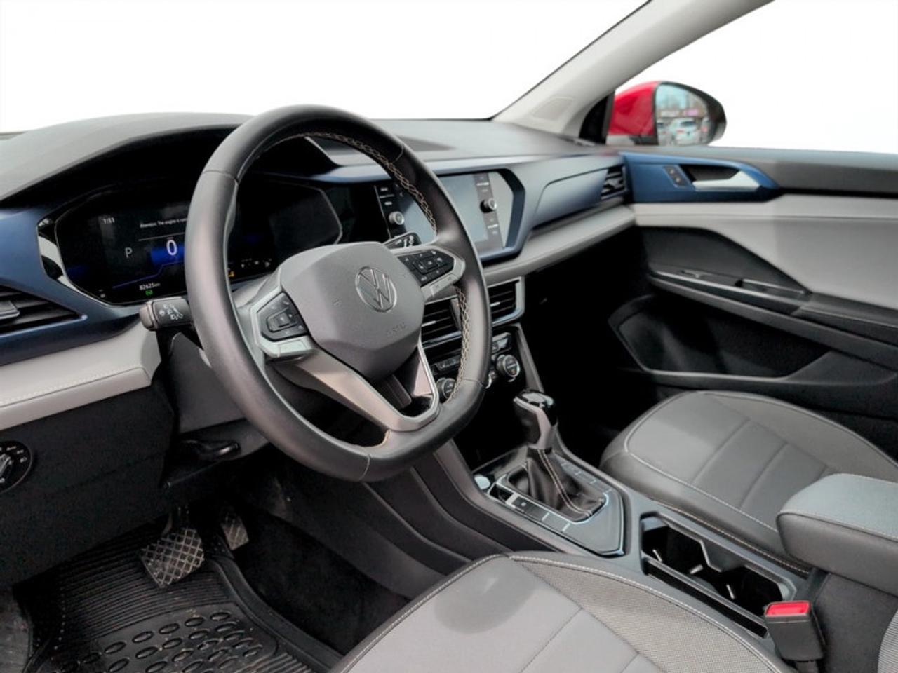 2024 Volkswagen Taos Comfortline w/Sunroof Pkg  *CARPLAY* Photo