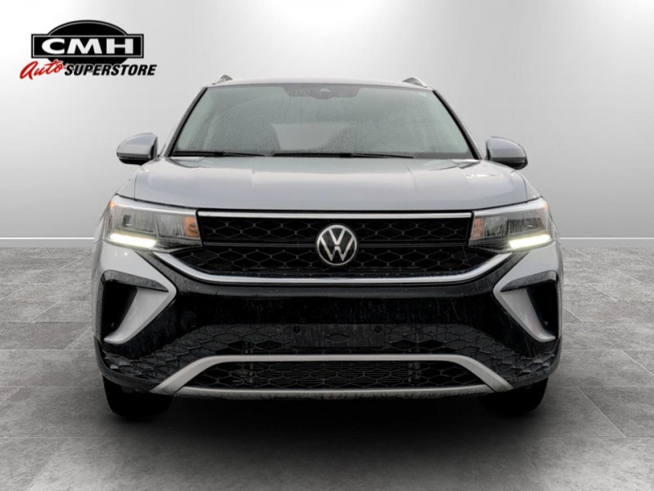 2024 Volkswagen Taos Comfortline w/Sunroof Pkg  *CARPLAY* Photo