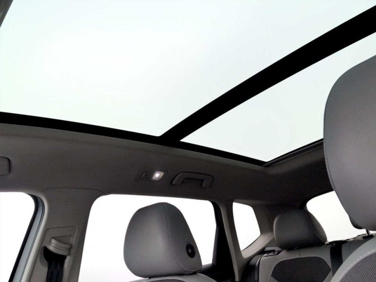 2024 Volkswagen Taos Comfortline w/Sunroof Pkg  *CARPLAY* Photo