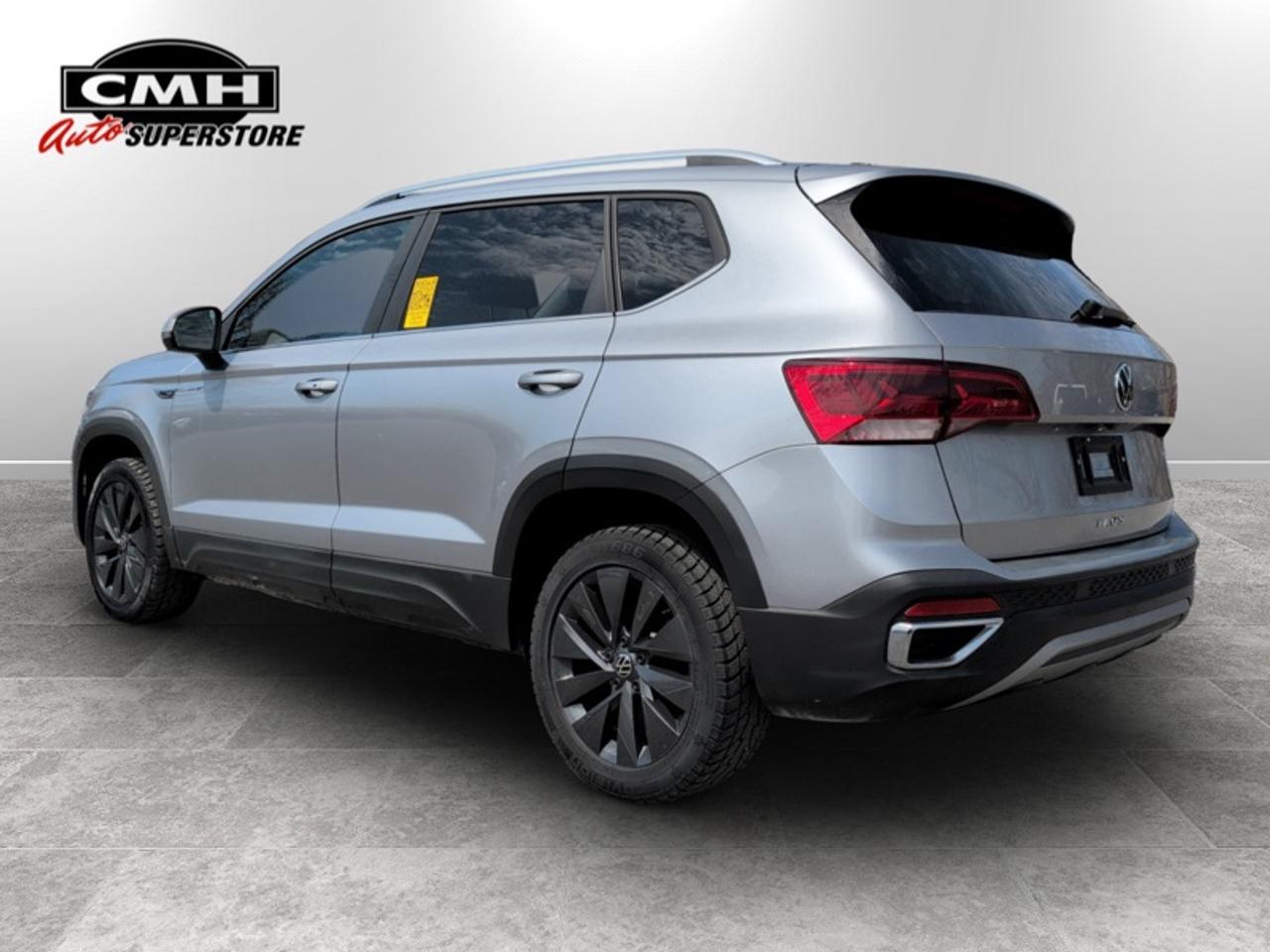2024 Volkswagen Taos Comfortline w/Sunroof Pkg  *CARPLAY* Photo