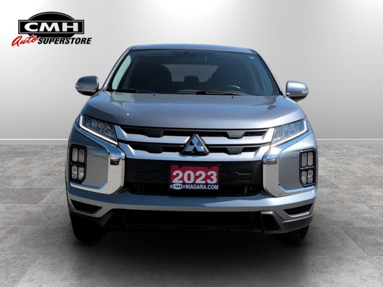 2023 Mitsubishi RVR SE  **CARPLAY - 4WD - BLINDSPOT** Photo
