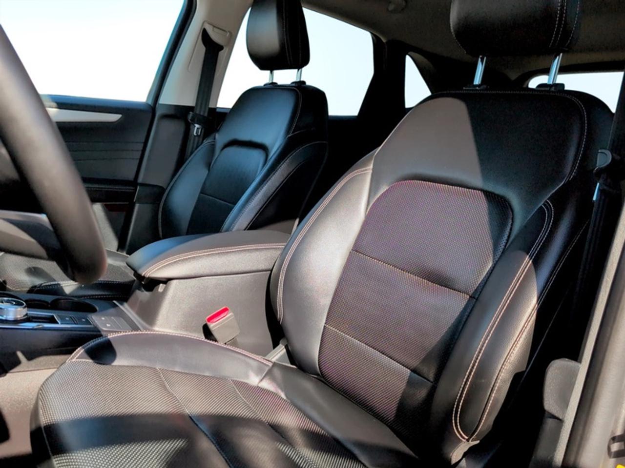 2022 Ford Escape SEL  **LEATHER - CLEAN CARFAX** Photo