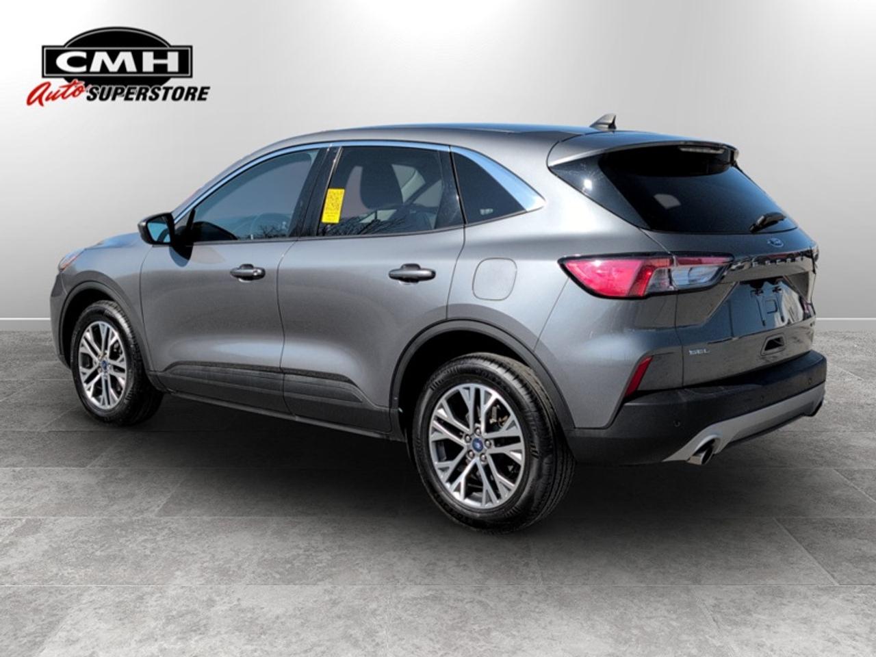 2022 Ford Escape SEL  **LEATHER - CLEAN CARFAX** Photo