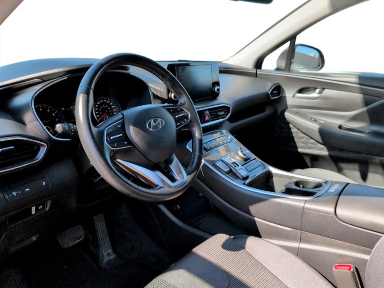 2022 Hyundai Santa Fe Preferred AWD  **CLEAN CARFAX** Photo