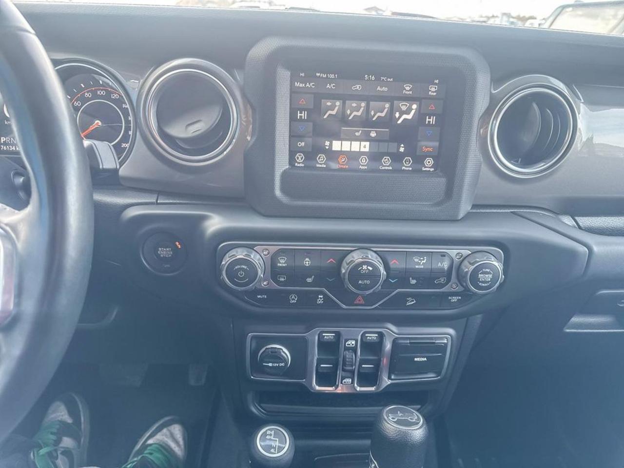13799922