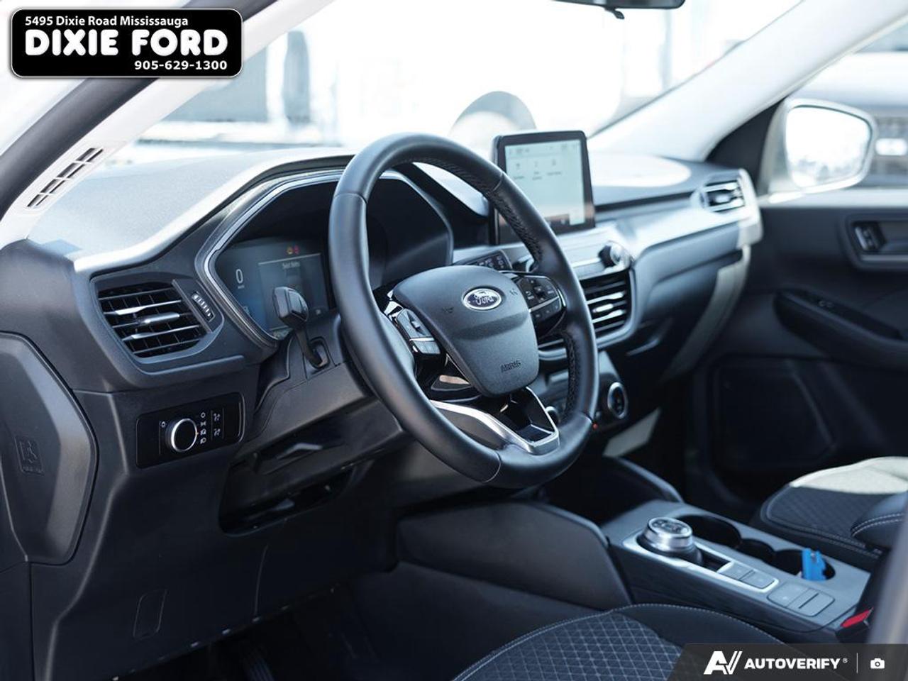 2025 Ford Escape Active Photo