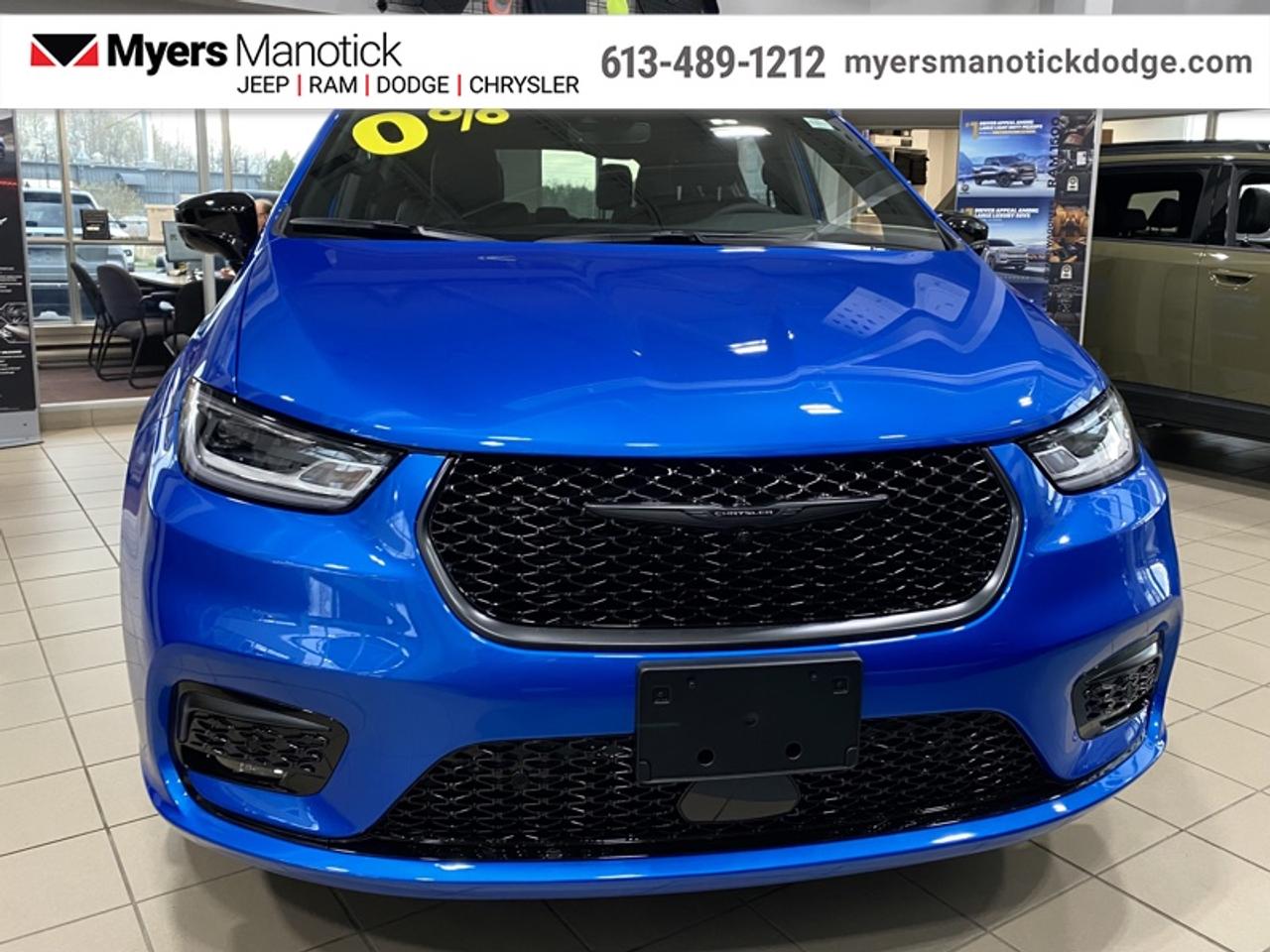 2026 Chrysler Pacifica Select AWD   - Sunroof + 360 CAM Photo