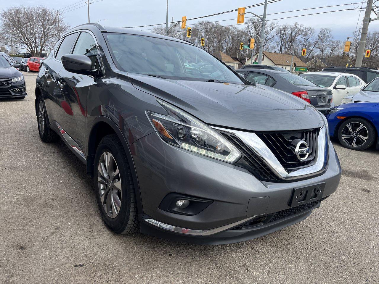 2018 Nissan Murano SV Photo2