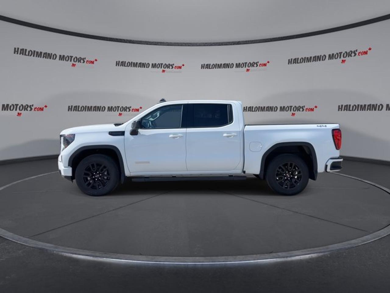 2024 GMC Sierra 1500 Elevation Crew Cab 4WD | No accidents | Heated Steering Photo4