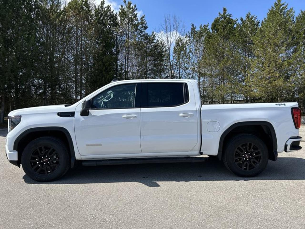 2024 GMC Sierra 1500 Elevation Crew Cab 4WD | No accidents | Heated Steering Photo
