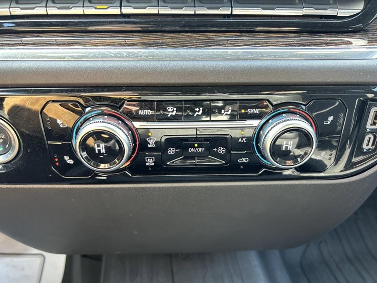 2024 GMC Sierra 1500 Elevation Crew Cab 4WD | No accidents | Heated Steering Photo