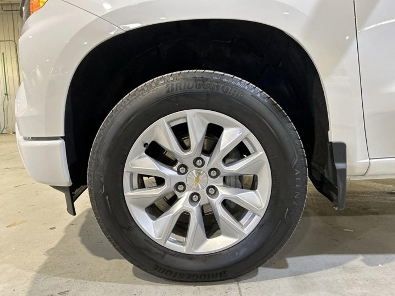 2025 Chevrolet Silverado 1500 Custom Crew Cab 4WD | No accidents Photo