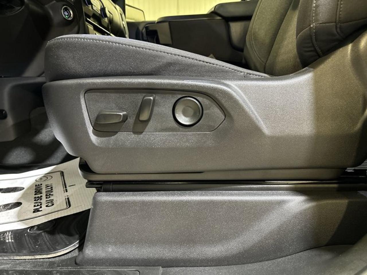 2025 Chevrolet Silverado 1500 Custom Crew Cab 4WD | No accidents Photo