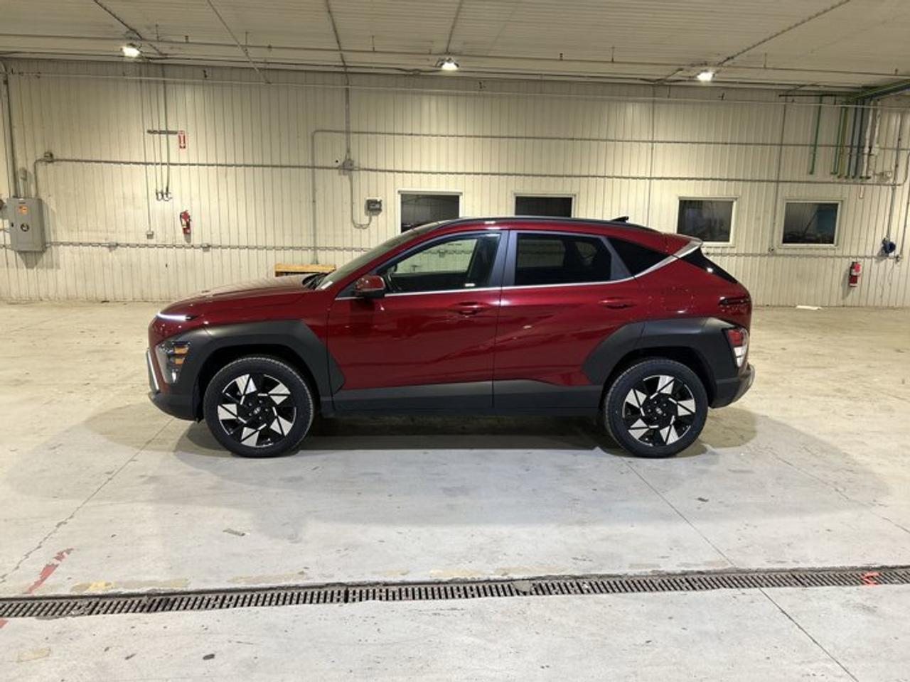 2025 Hyundai KONA 2.0L Preferred AWD w/Trend Package | No accidents | Leather Seats Photo