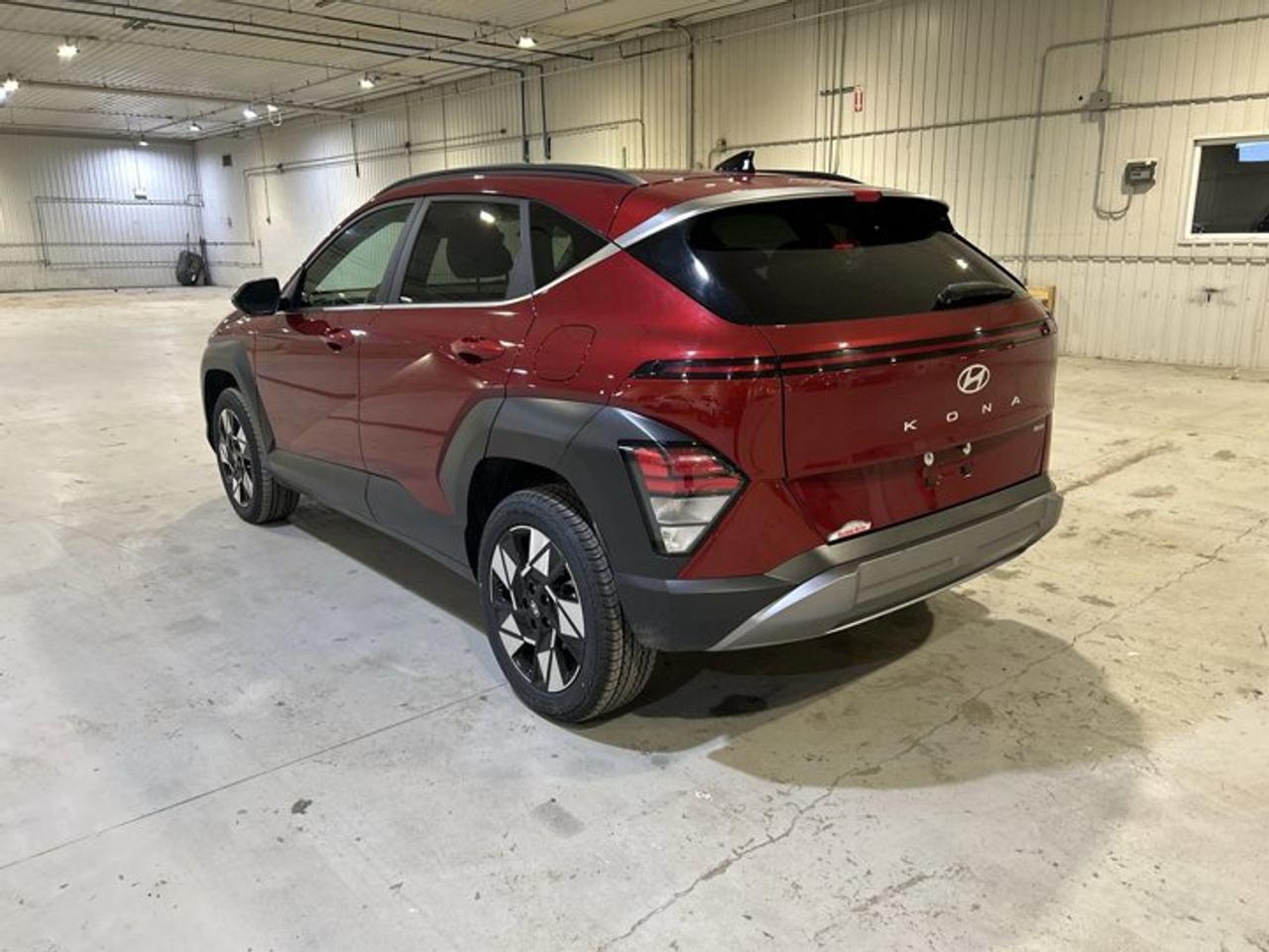 2025 Hyundai KONA 2.0L Preferred AWD w/Trend Package | No accidents | Leather Seats Photo