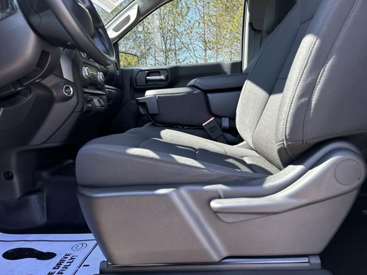 2024 GMC Sierra 1500 Pro Regular Cab 4WD | No accidents Photo