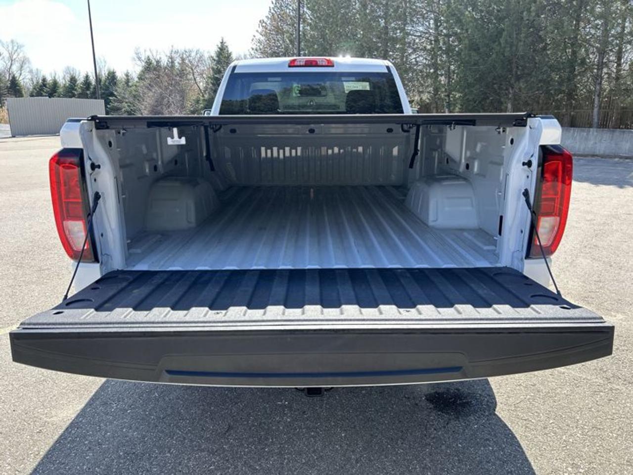 2024 GMC Sierra 1500 Pro Regular Cab 4WD | No accidents Photo