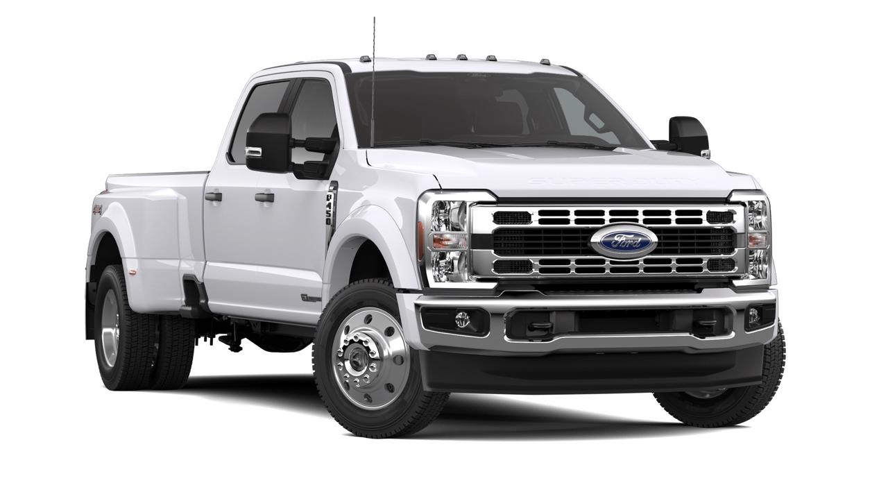 2026 Ford F-450 Super Duty DRW XLT Photo3