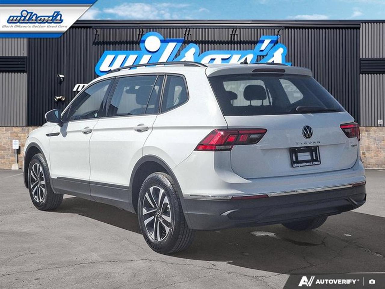 2023 Volkswagen Tiguan Trendline AWD | Heated Wheel + Seats | CarPlay + Android | Rear Camera | and More ! Photo