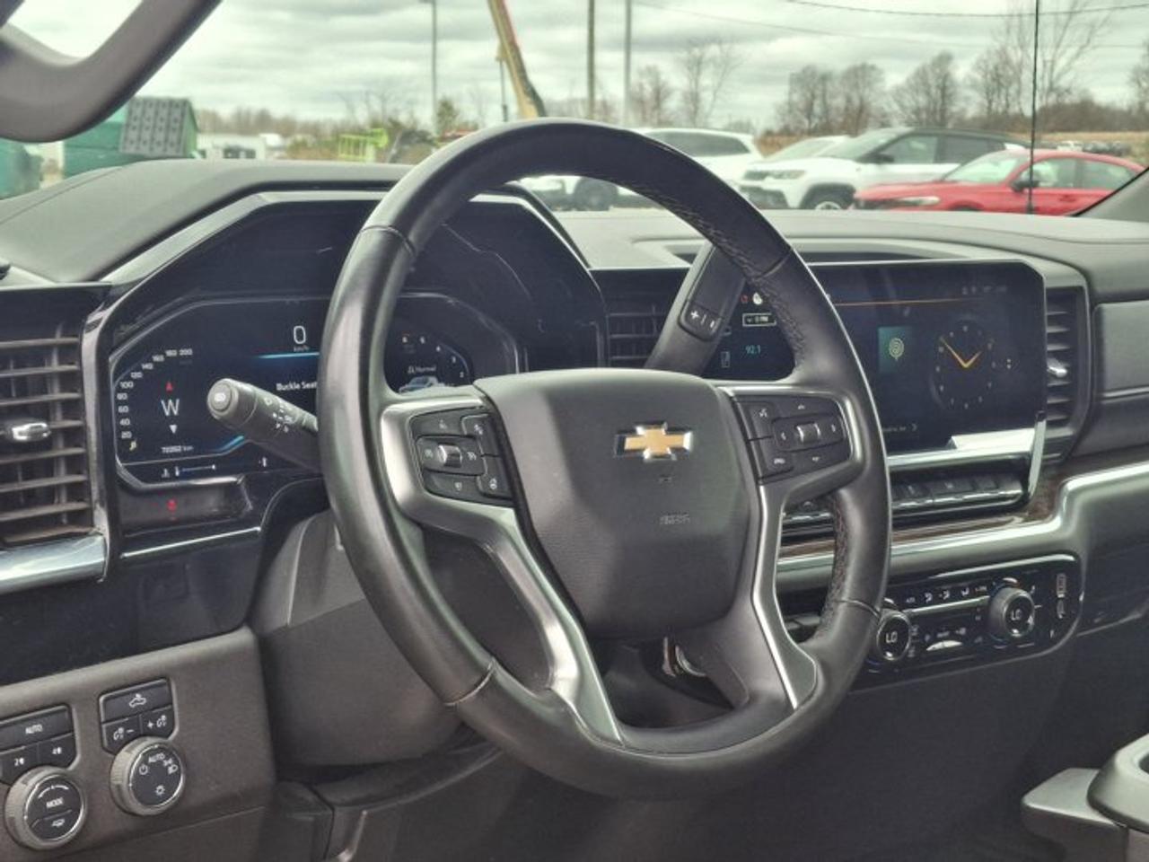 2025 Chevrolet Silverado 1500 LT | V8 | Heated Wheel + Seats | CarPlay + Android | Remote Start | and More ! Photo