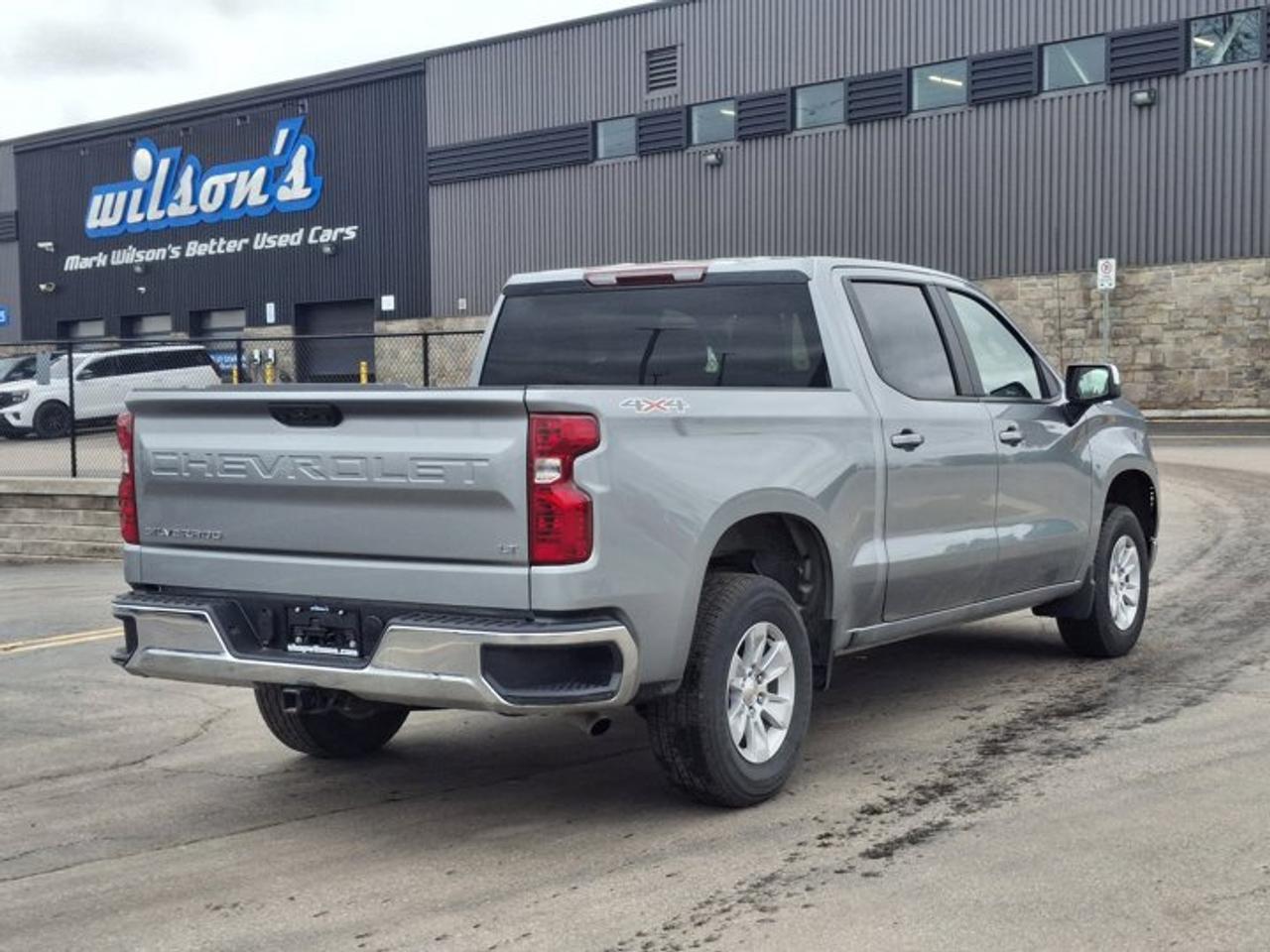 2025 Chevrolet Silverado 1500 LT | V8 | Heated Wheel + Seats | CarPlay + Android | Remote Start | and More ! Photo