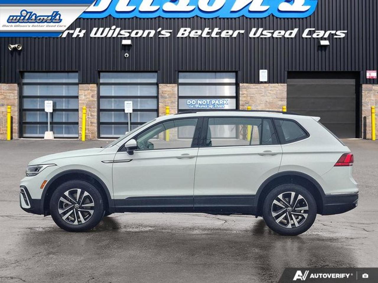 2023 Volkswagen Tiguan Trendline AWD | Heated Wheel + Seats | CarPlay + Android | Rear Camera | and More ! Photo