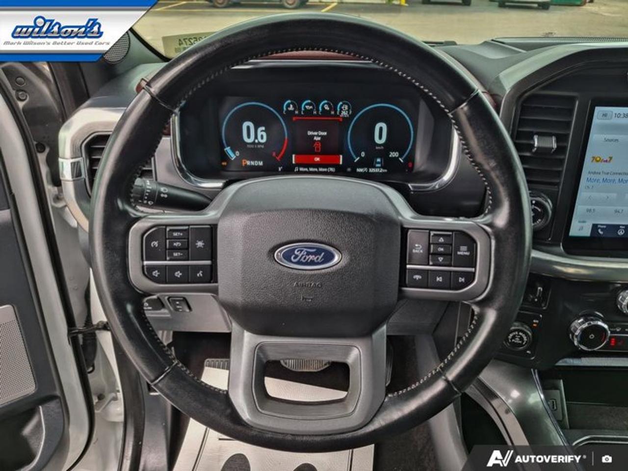 2022 Ford F-150 Lariat | 5.0L V8 | Leather | Heated + Cooled Seats | Remote Start | Tow Pkg and More ! Photo