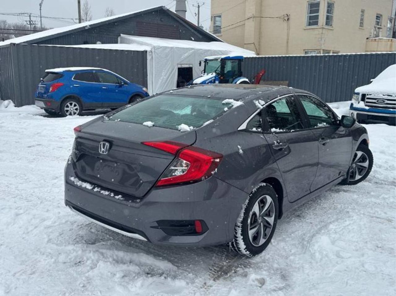 2021 Honda Civic Sedan LX | Adaptive Cruise | Heated Seats | CarPlay + Android | Rear Camera | and More ! Photo3