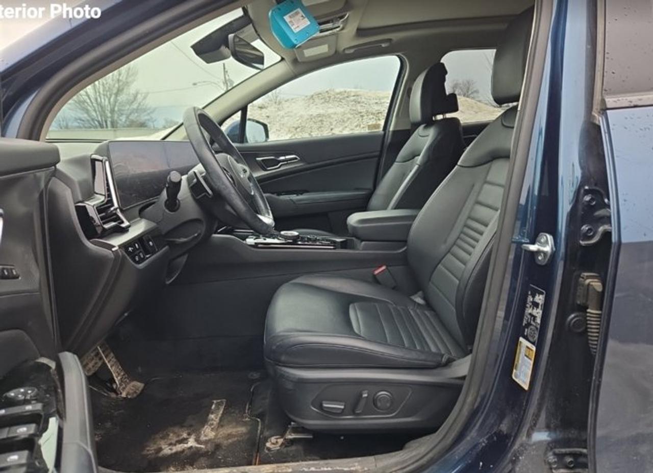 2023 Kia Sportage Hybrid SX AWD | Leather | Sunroof | Nav | 360 Camera | Cooled + Heated Seats | Heated Wheel and Much More ! Photo