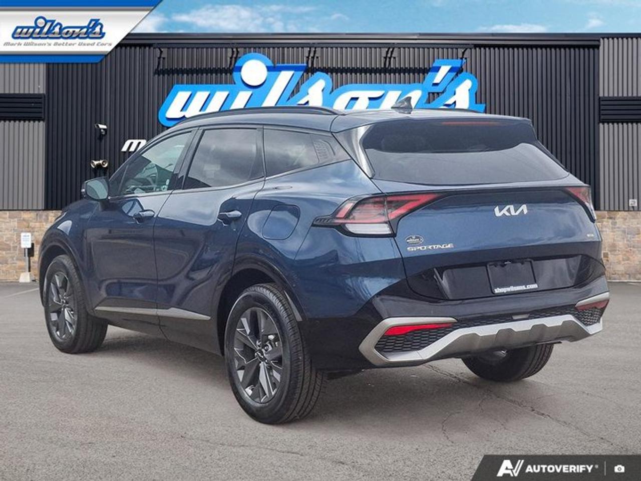 2023 Kia Sportage Hybrid SX AWD | Leather | Sunroof | Nav | 360 Camera | Cooled + Heated Seats | Heated Wheel and Much More ! Photo2