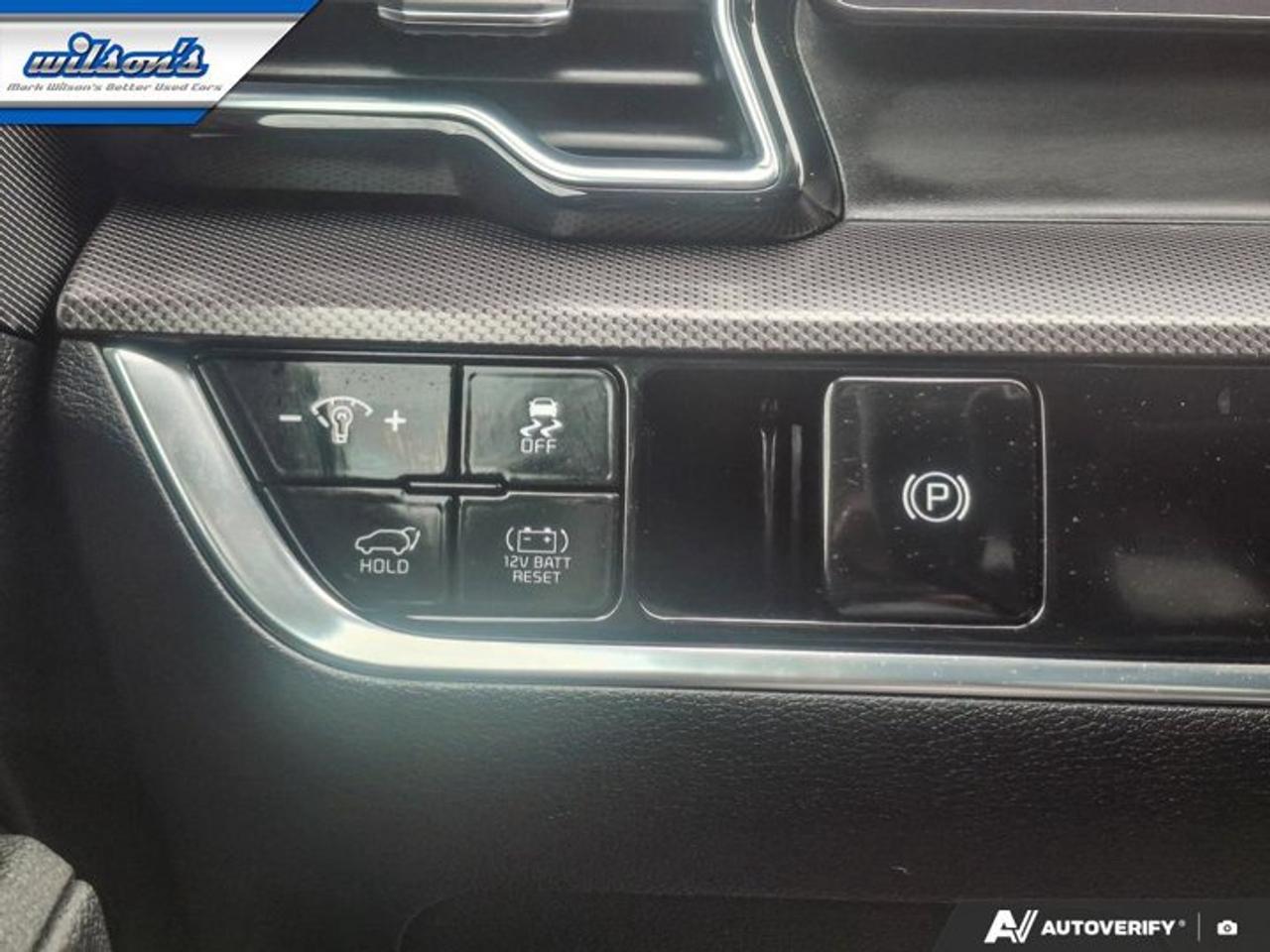 2023 Kia Sportage Hybrid SX AWD | Leather | Sunroof | Nav | 360 Camera | Cooled + Heated Seats | Heated Wheel and Much More ! Photo