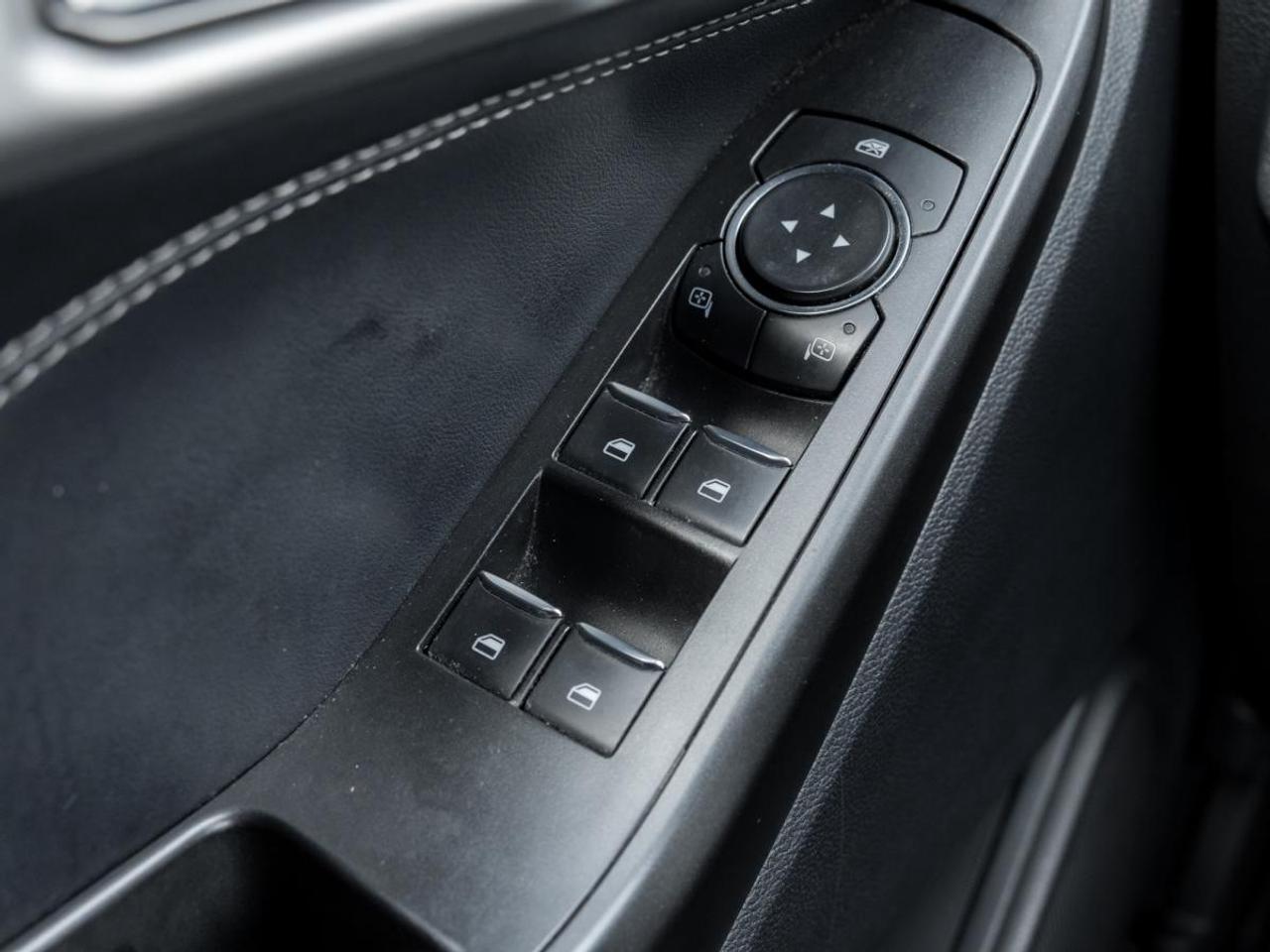 2020 Ford Explorer XLT Photo