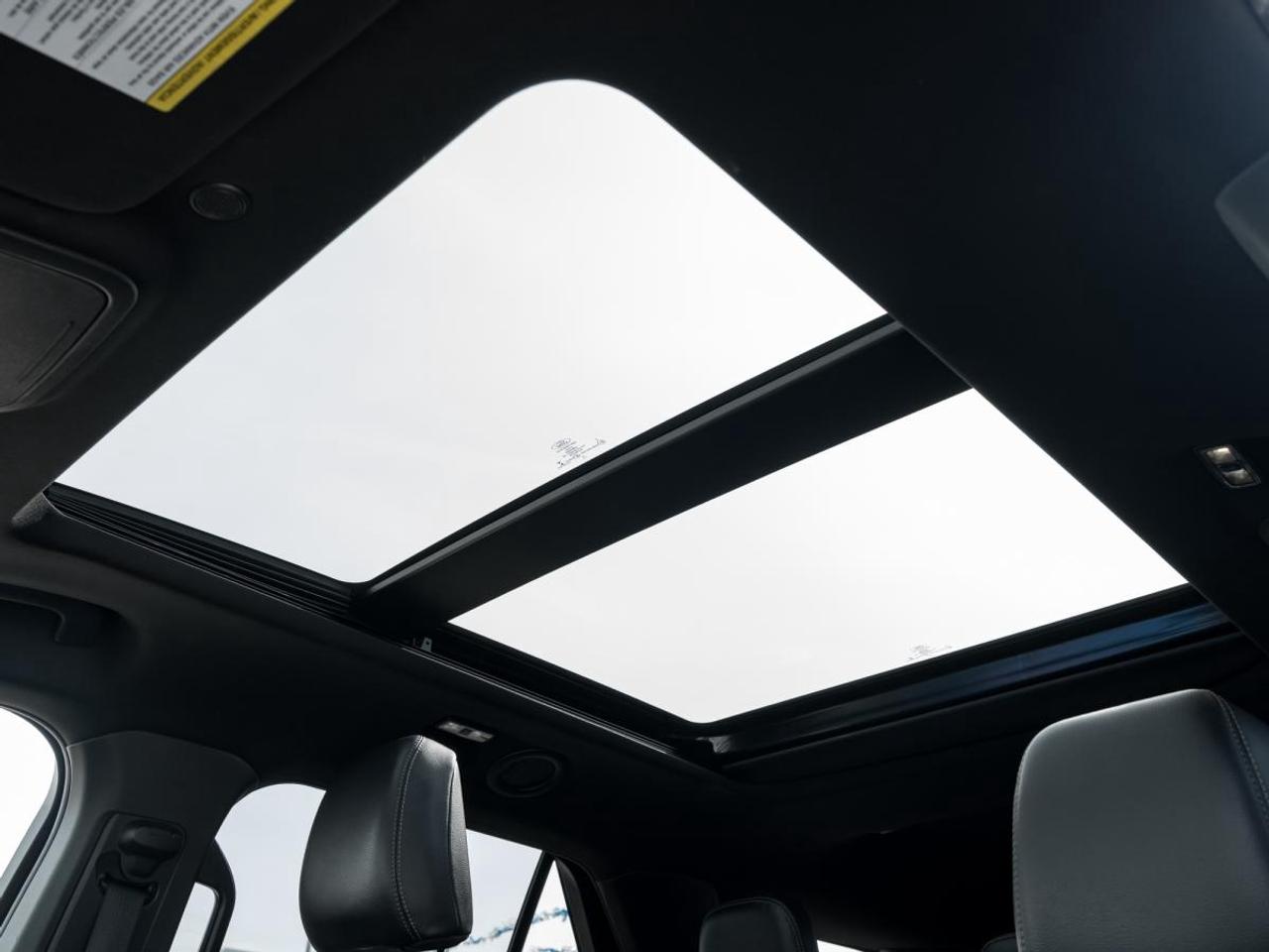 2020 Ford Explorer XLT Photo