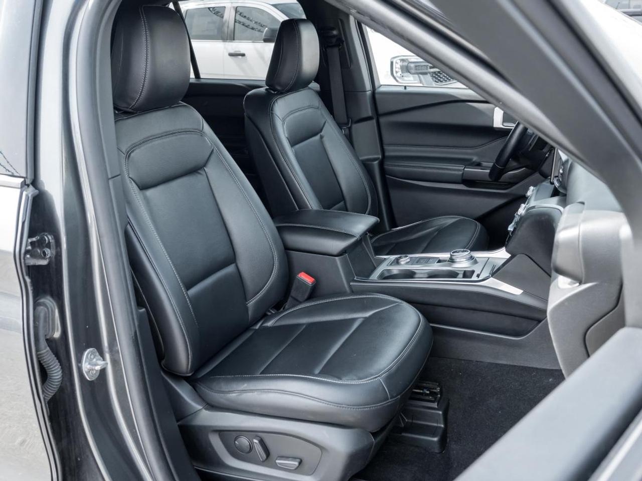 2020 Ford Explorer XLT Photo