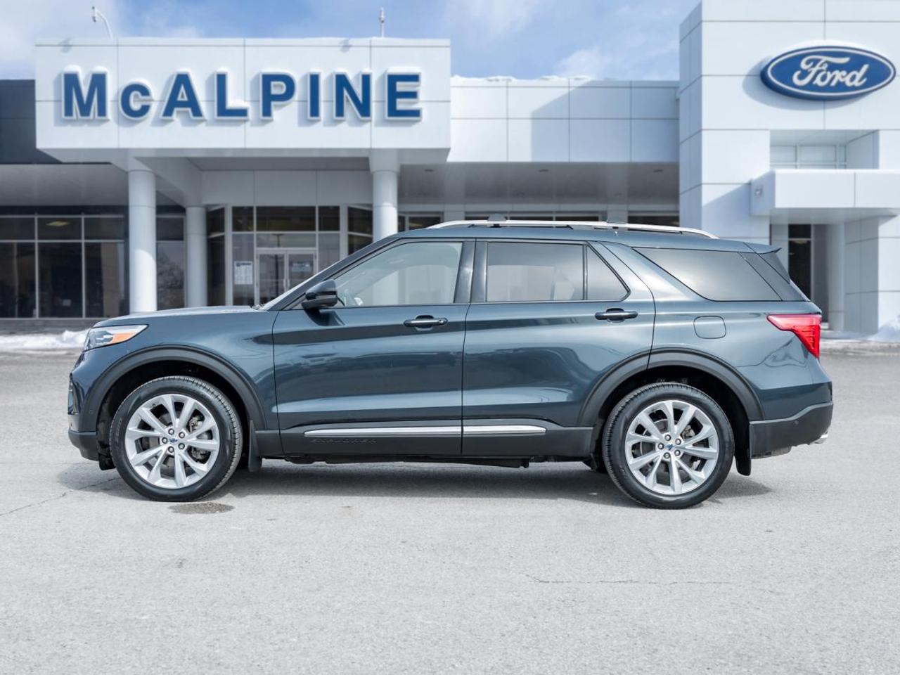 2023 Ford Explorer Platinum Photo