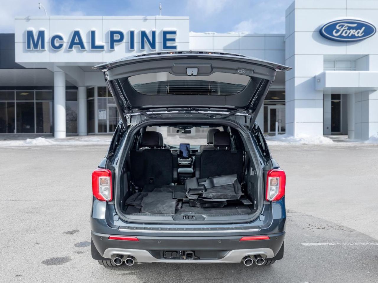 2023 Ford Explorer Platinum Photo