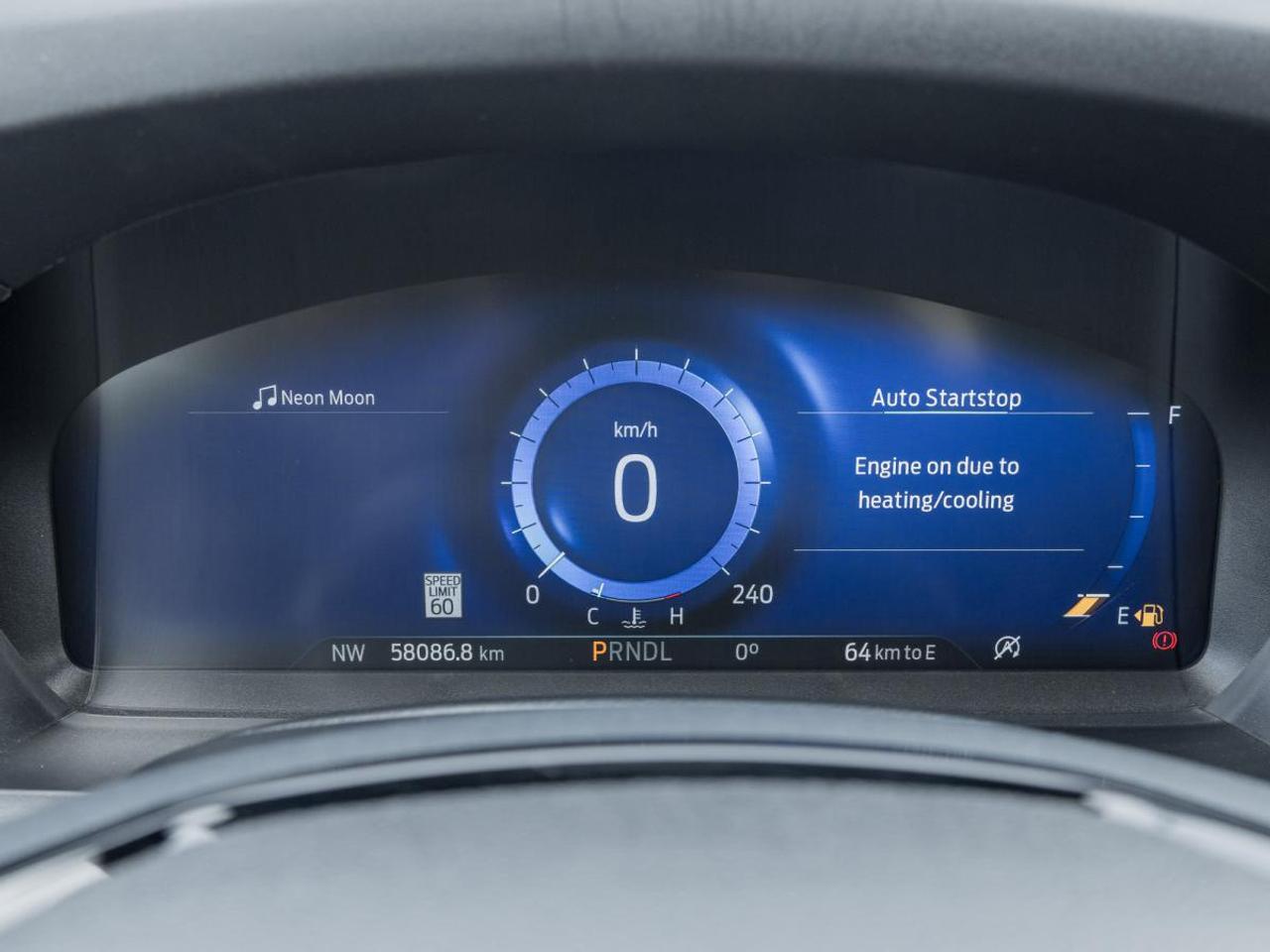 2023 Ford Explorer Platinum Photo