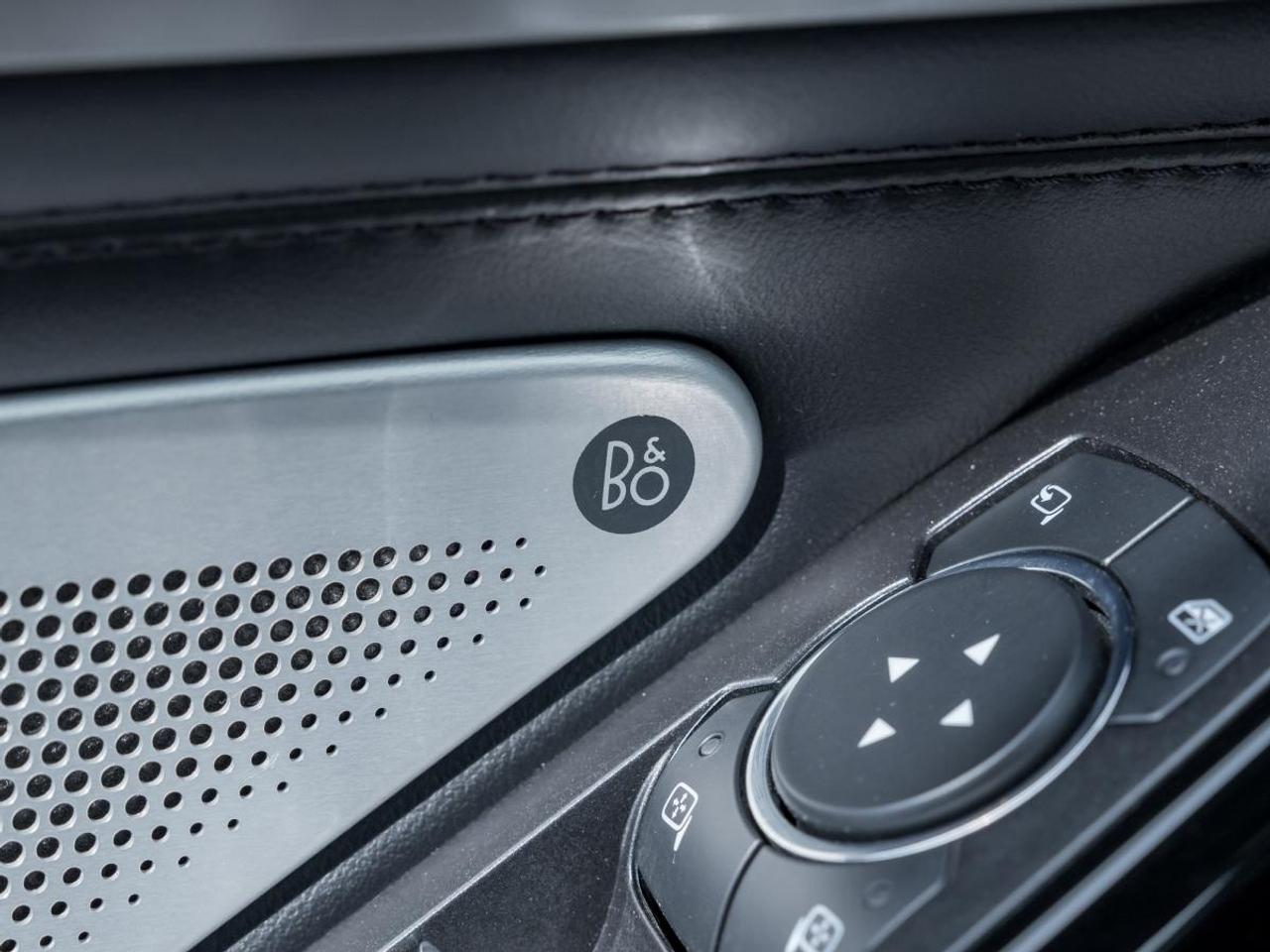 2023 Ford Explorer Platinum Photo