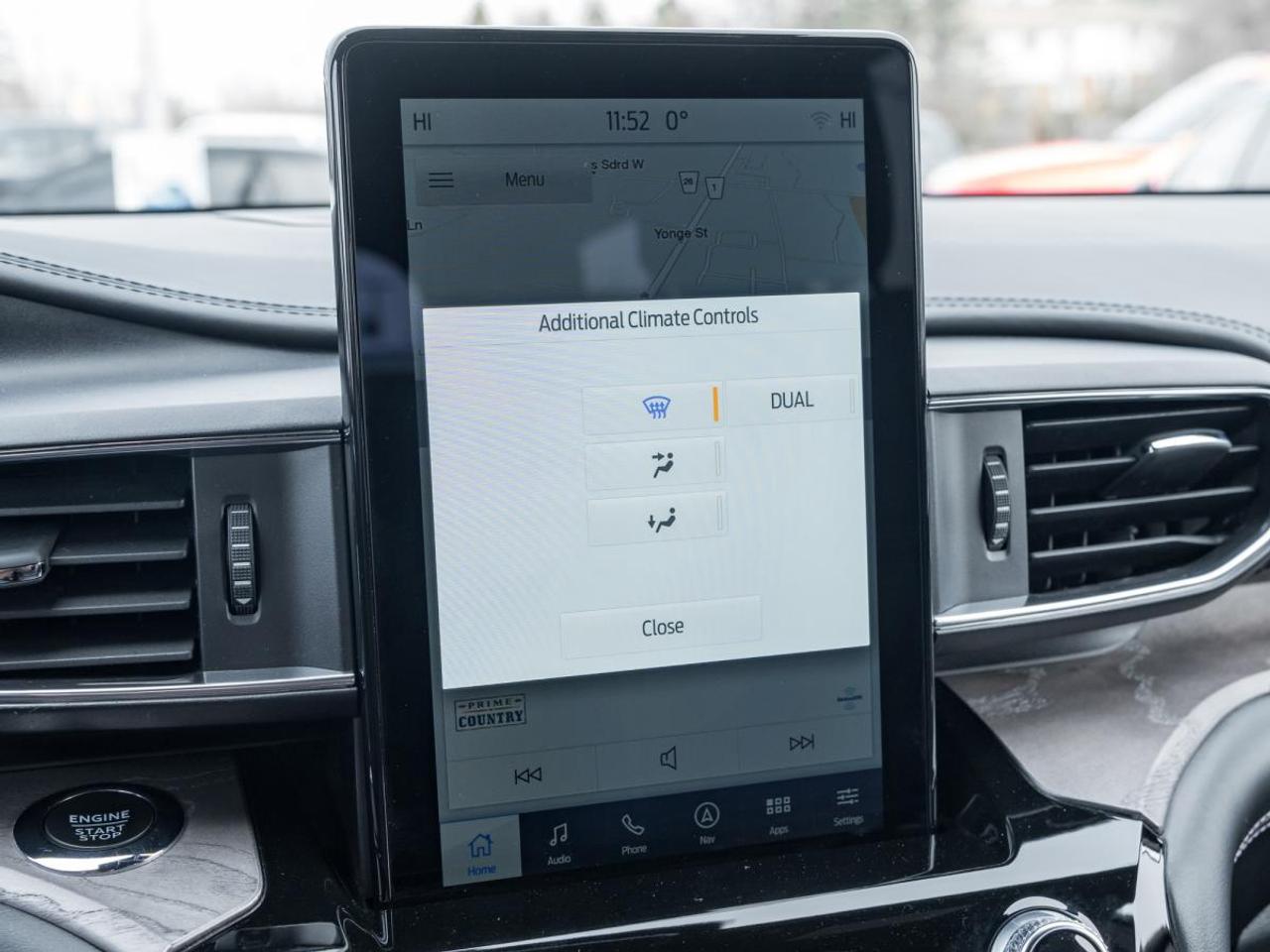 2023 Ford Explorer Platinum Photo