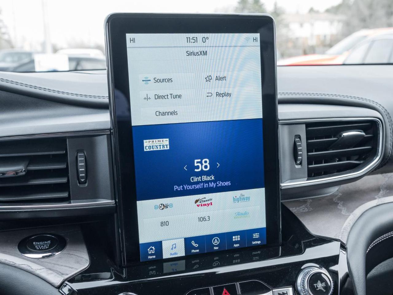 2023 Ford Explorer Platinum Photo